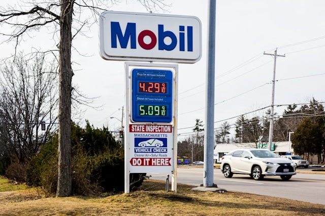 high gas prices at Mobil station